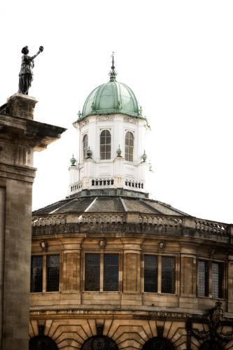 Oxford's Theater designed by Sir Christopher Wren