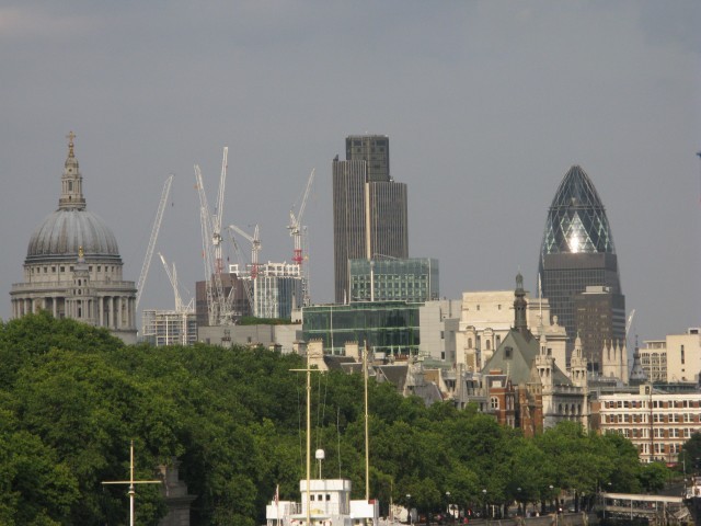 St. Paul's Cathedral from a distance